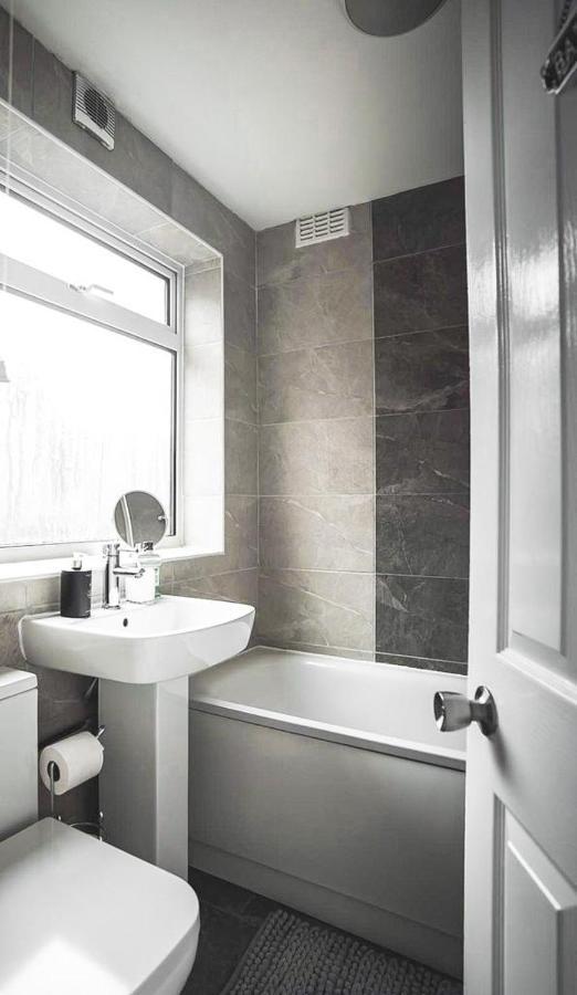 Cosy Affordable Digs Near Coventry City Centre Sleeps5 With Free Parking Dış mekan fotoğraf