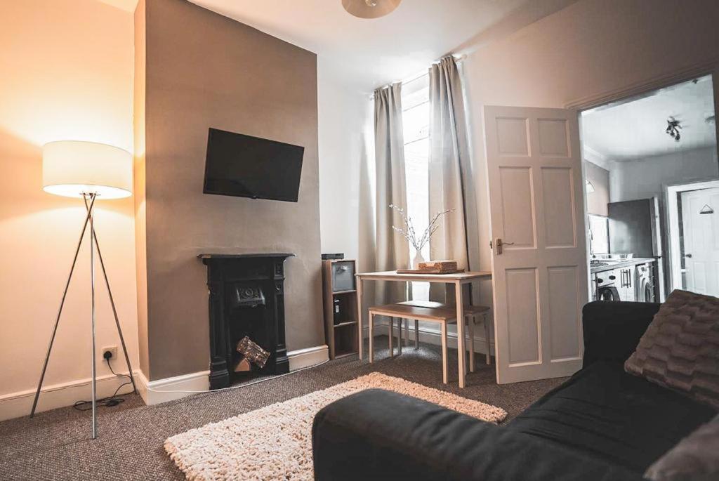 Cosy Affordable Digs Near Coventry City Centre Sleeps5 With Free Parking Dış mekan fotoğraf
